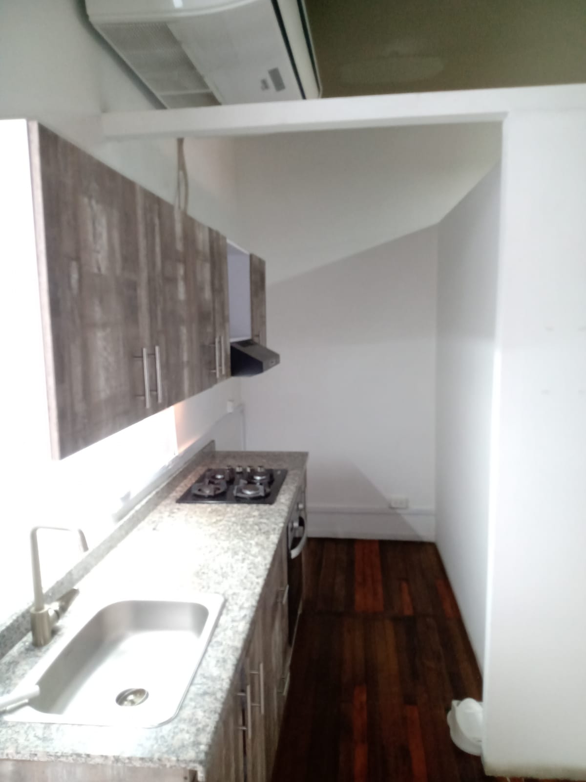 Alquileroficinascali2