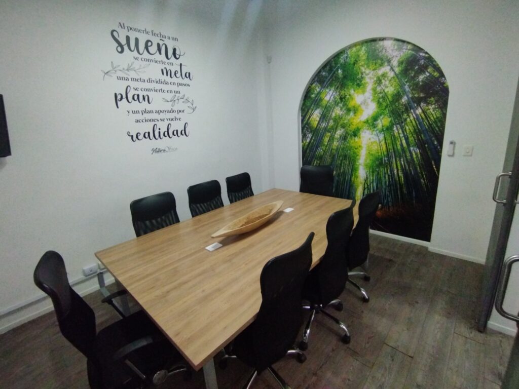 Coworking en Cali Oeste4 coworking cali, coworking en cali, alquiler oficinas compartidas, alquiler de oficinas cali, alqulier de oficinas coworking cali